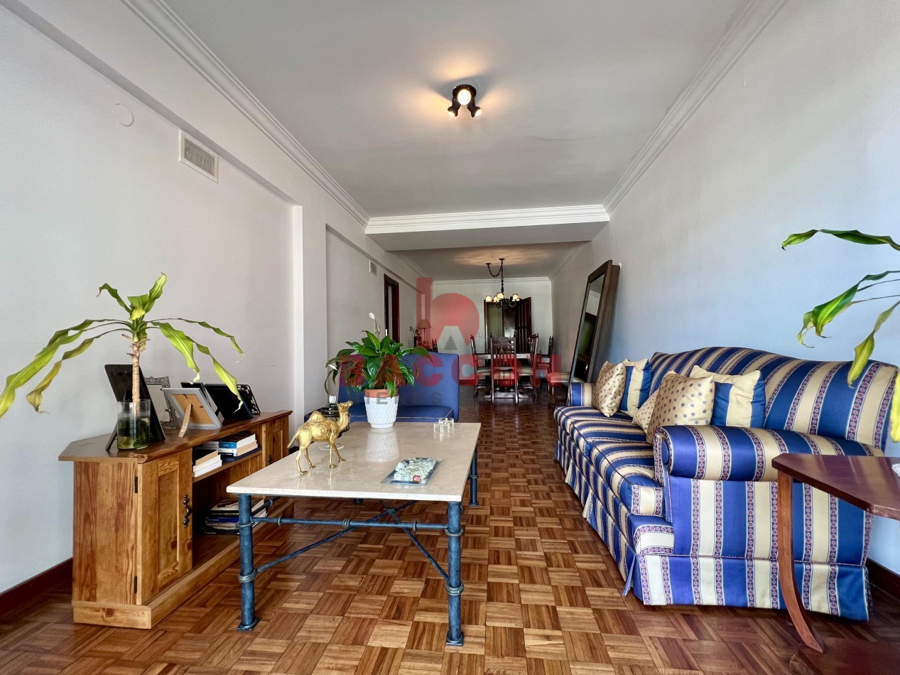 Venta Departamento Dr. A. Guemes al 400