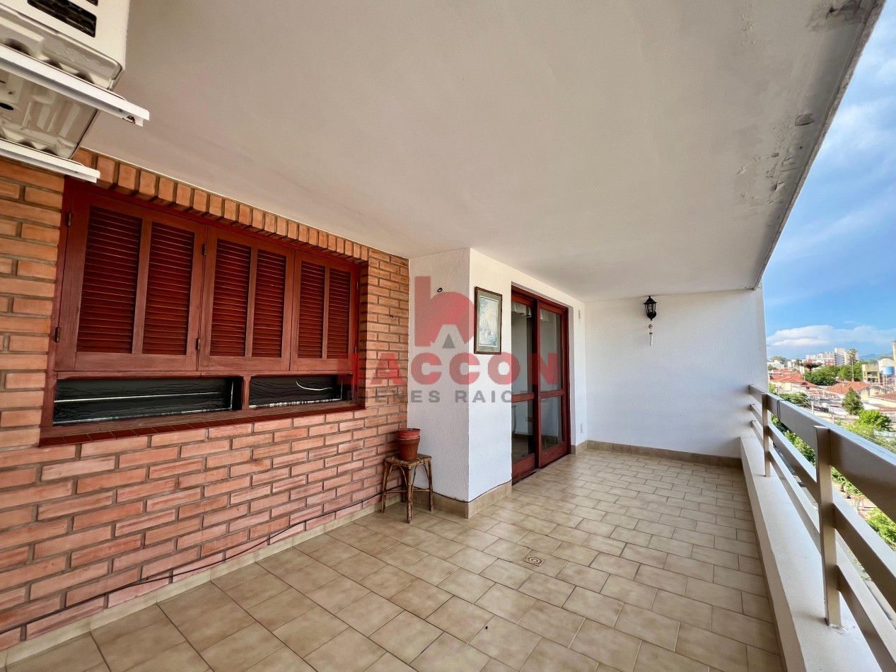 Venta Departamento Dr. A. Guemes al 400
