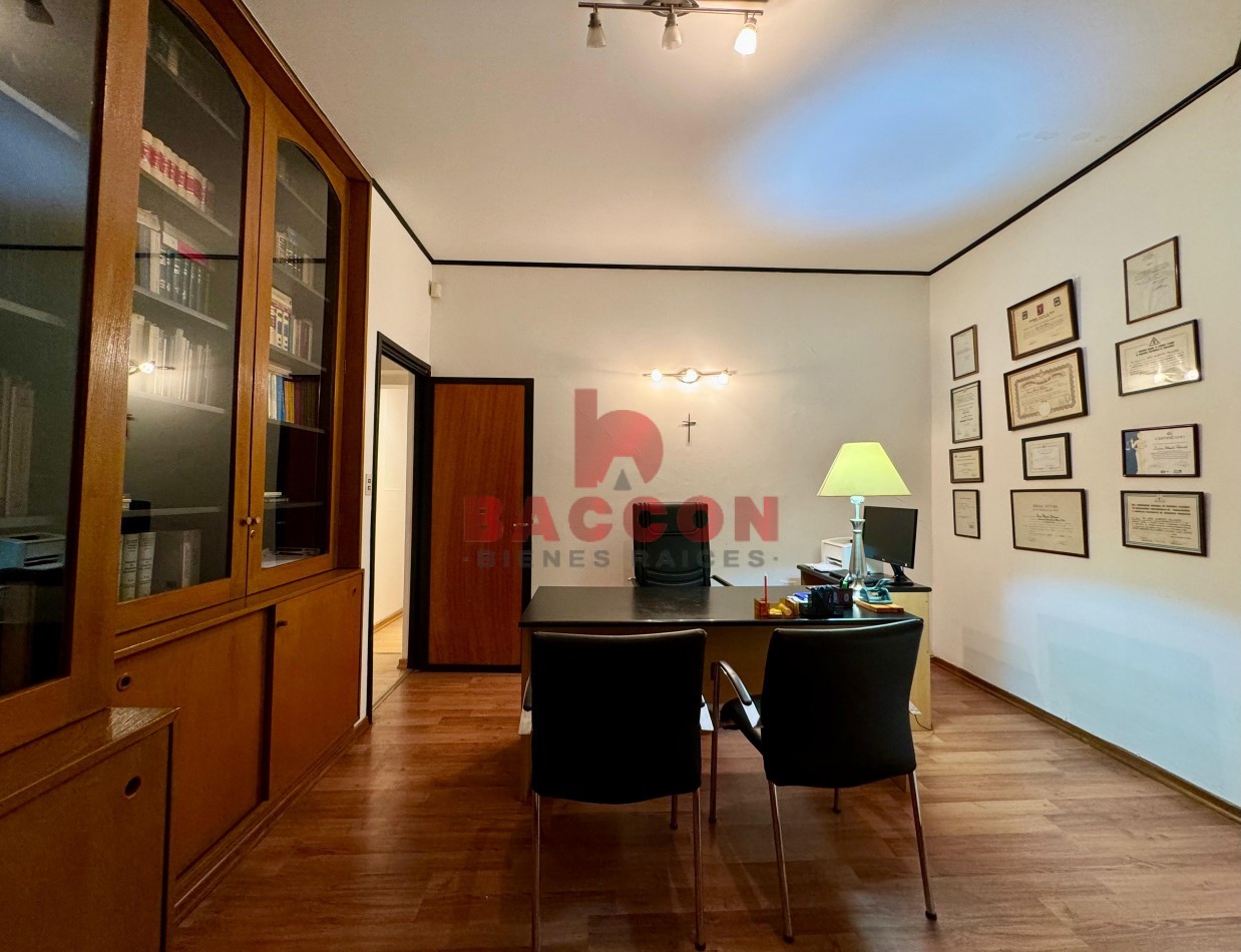 Venta Estudio Comercial 20de Febrero y Alsina - Microcentro