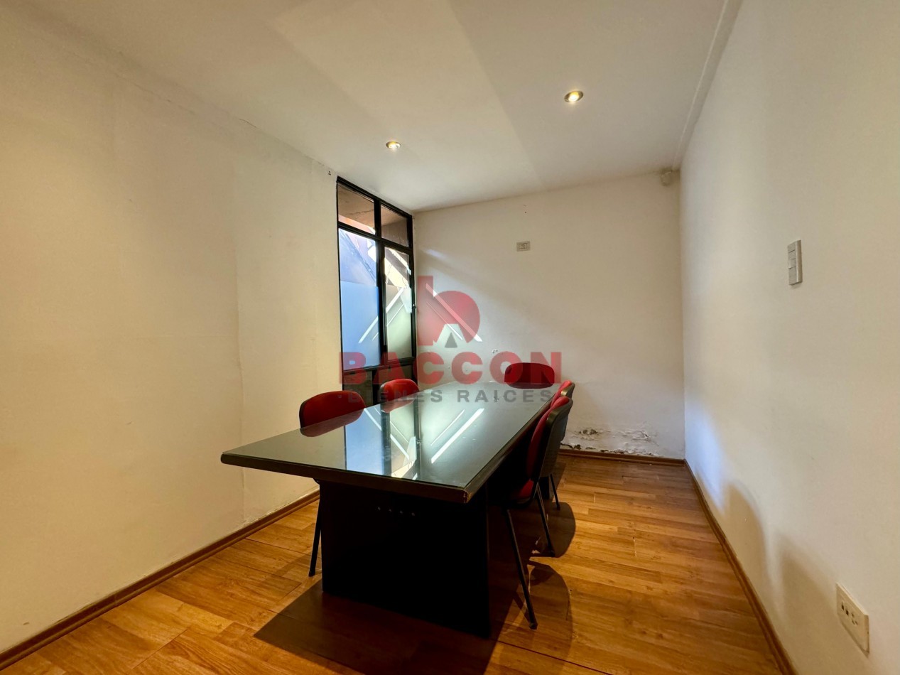 Venta Estudio Comercial 20de Febrero y Alsina - Microcentro