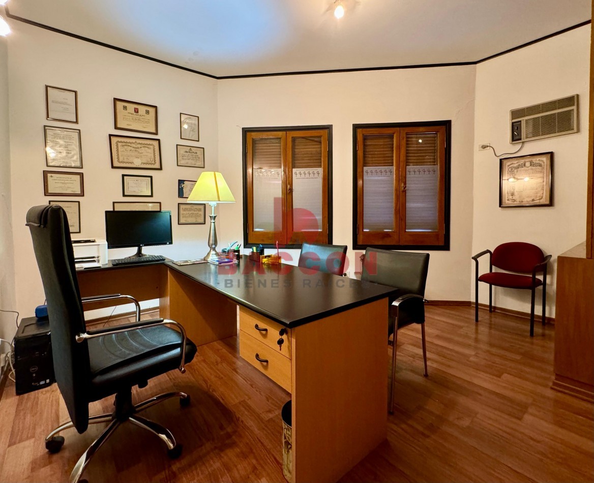 Venta Estudio Comercial 20de Febrero y Alsina - Microcentro