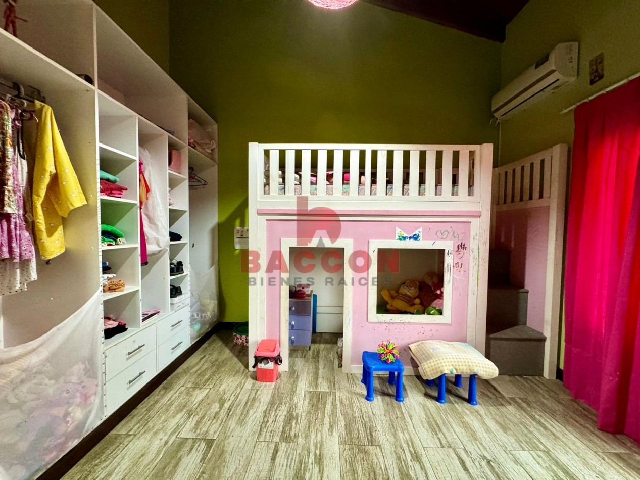 Venta Casa B° Los Profesionales