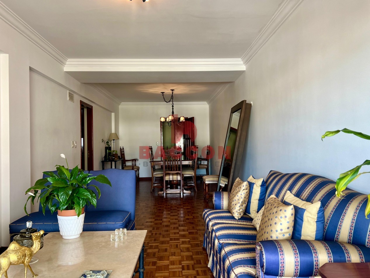 Venta Departamento Dr. A. Guemes al 400