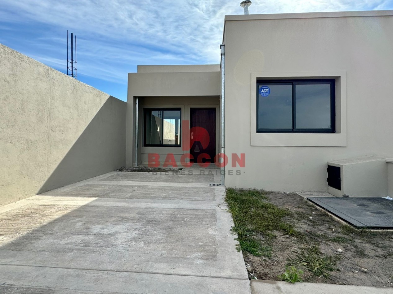 Casa en venta a estrenar Via Aurelia