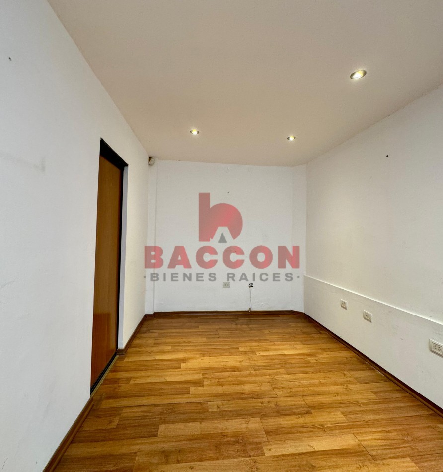 Venta Estudio Comercial 20de Febrero y Alsina - Microcentro