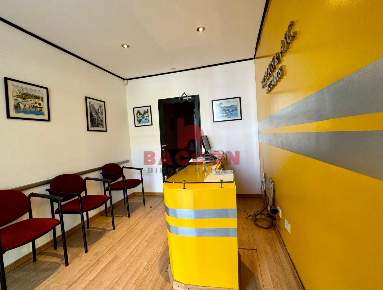 Venta Estudio Comercial 20de Febrero y Alsina - Microcentro